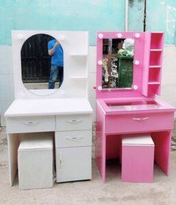 chọn bàn trang điểm giá rẻ