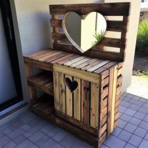 bàn trang điểm từ gỗ tái chế pallet