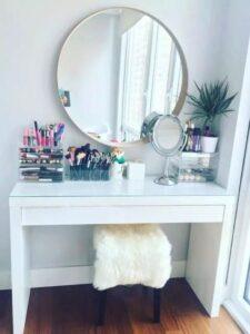 Ưu điểm bàn trang điểm gỗ nguyên tấm: Sang trọng & bền bỉ theo thời gian 2025 ưu điểm bàn trang điểm gỗ nguyên tấm