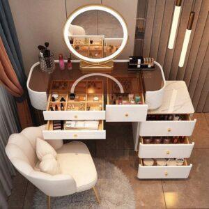 Bàn trang điểm cảm ứng