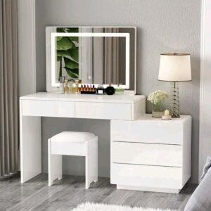 Bàn trang điểm gỗ pallet kiểu Hàn