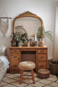 bàn trang điểm Boho kết hợp gương vintage