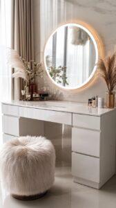 bàn trang điểm decor aesthetic