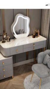 bàn trang điểm đèn LED để bàn