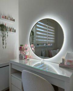 bàn trang điểm viền đèn tròn