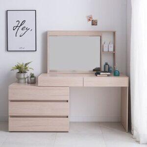 dọn dẹp góc trang điểm
