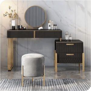 xử lý mỹ phẩm cũ