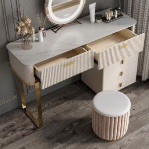 ban-trang-diem-diy
