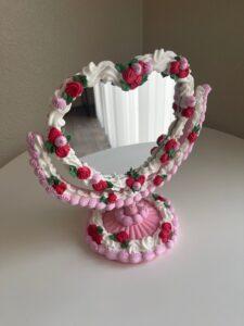 guong-trai-tim-handmade
