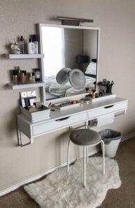 ban-trang-diem-home-decor