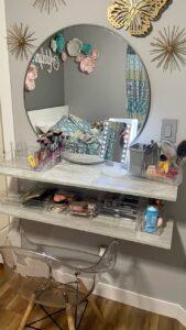 vệ sinh bàn trang điểm DIY