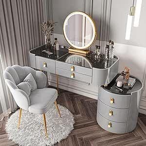 vệ sinh bàn trang điểm sáng bóng